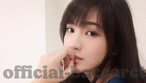足球比分播报员-绿茵场上的声音魔法师——探秘足球比分播报员的幕后世界